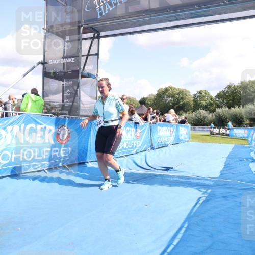 25.08.2024 - Elbe Triathlon Hamburg H.Heesch http://msf.ph/oto/6879790 25.08.2024 12:18:15 Ziel 533 meine-sportfotos.de