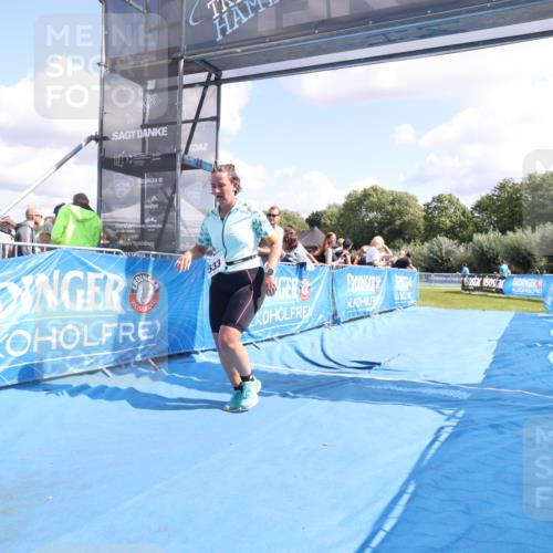 25.08.2024 - Elbe Triathlon Hamburg H.Heesch http://msf.ph/oto/6879792 25.08.2024 12:18:15 Ziel 533 meine-sportfotos.de