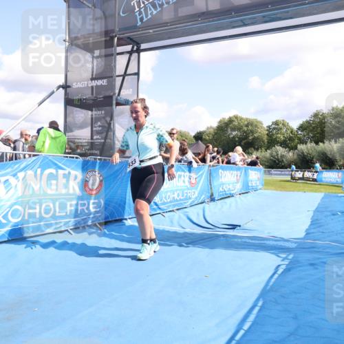 25.08.2024 - Elbe Triathlon Hamburg H.Heesch http://msf.ph/oto/6879793 25.08.2024 12:18:16 Ziel 533 meine-sportfotos.de