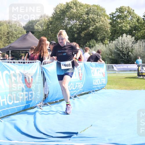 25.08.2024 - Elbe Triathlon Hamburg H.Heesch http://msf.ph/oto/6879797 25.08.2024 12:18:41 Ziel 1598 meine-sportfotos.de