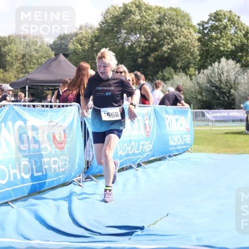 25.08.2024 - Elbe Triathlon Hamburg H.Heesch http://msf.ph/oto/6879805 25.08.2024 12:18:41 Ziel 1598 meine-sportfotos.de