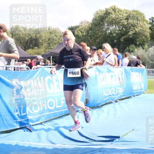 25.08.2024 - Elbe Triathlon Hamburg H.Heesch http://msf.ph/oto/6879810 25.08.2024 12:18:41 Ziel 1598 meine-sportfotos.de