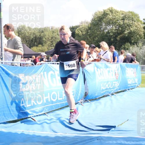 25.08.2024 - Elbe Triathlon Hamburg H.Heesch http://msf.ph/oto/6879814 25.08.2024 12:18:41 Ziel 1598 meine-sportfotos.de