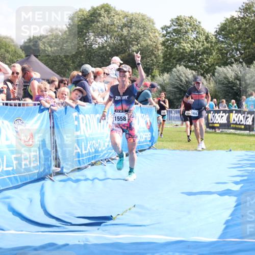 25.08.2024 - Elbe Triathlon Hamburg H.Heesch http://msf.ph/oto/6879850 25.08.2024 11:52:37 Ziel 483, 1455, 1558, 1562 meine-sportfotos.de