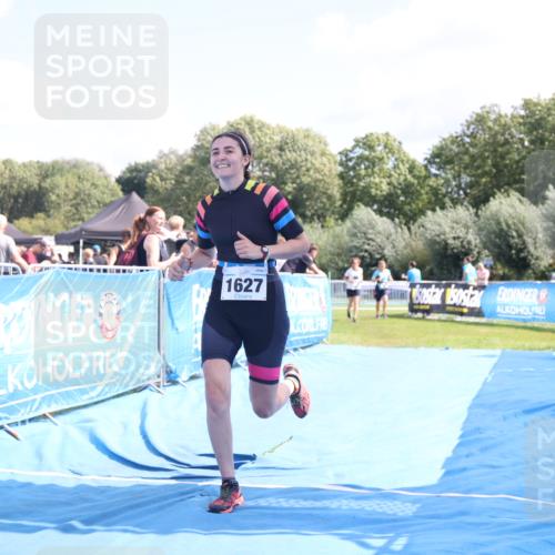 25.08.2024 - Elbe Triathlon Hamburg H.Heesch http://msf.ph/oto/6879854 25.08.2024 12:18:51 Ziel 1627, 1635 meine-sportfotos.de