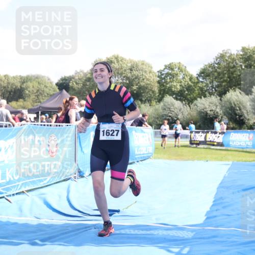 25.08.2024 - Elbe Triathlon Hamburg H.Heesch http://msf.ph/oto/6879856 25.08.2024 12:18:51 Ziel 1627, 1635 meine-sportfotos.de