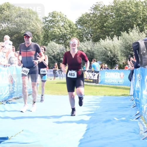 25.08.2024 - Elbe Triathlon Hamburg H.Heesch http://msf.ph/oto/6879898 25.08.2024 11:52:39 Ziel 483, 1455, 1558, 1562 meine-sportfotos.de