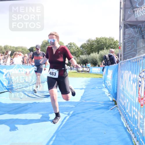 25.08.2024 - Elbe Triathlon Hamburg H.Heesch http://msf.ph/oto/6879945 25.08.2024 11:52:41 Ziel 483, 1455, 1558, 1562 meine-sportfotos.de
