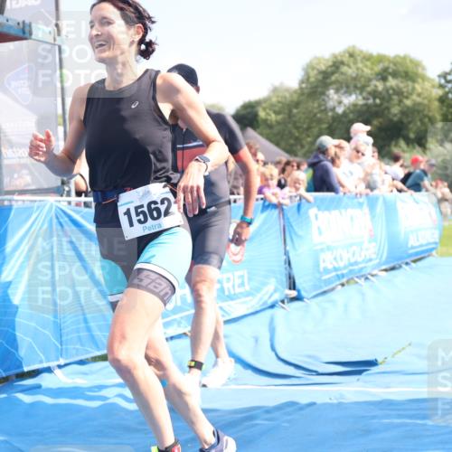 25.08.2024 - Elbe Triathlon Hamburg H.Heesch http://msf.ph/oto/6879958 25.08.2024 11:52:42 Ziel 483, 1455, 1558, 1562 meine-sportfotos.de