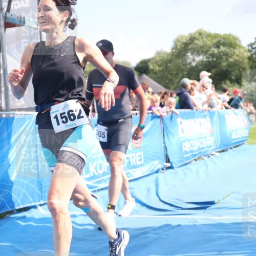 25.08.2024 - Elbe Triathlon Hamburg H.Heesch http://msf.ph/oto/6879960 25.08.2024 11:52:42 Ziel 483, 1455, 1558, 1562 meine-sportfotos.de