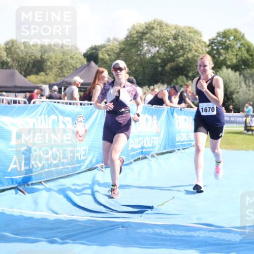 25.08.2024 - Elbe Triathlon Hamburg H.Heesch http://msf.ph/oto/6879963 25.08.2024 12:20:32 Ziel 504, 1670 meine-sportfotos.de