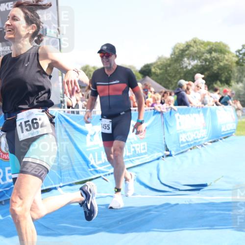 25.08.2024 - Elbe Triathlon Hamburg H.Heesch http://msf.ph/oto/6879964 25.08.2024 11:52:42 Ziel 483, 1455, 1558, 1562 meine-sportfotos.de