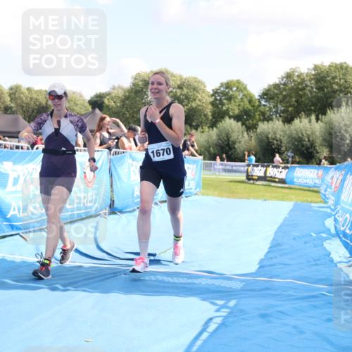 25.08.2024 - Elbe Triathlon Hamburg H.Heesch http://msf.ph/oto/6879965 25.08.2024 12:20:33 Ziel 504, 1670 meine-sportfotos.de