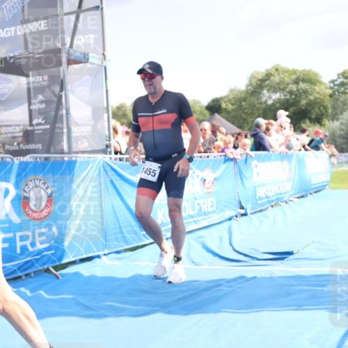 25.08.2024 - Elbe Triathlon Hamburg H.Heesch http://msf.ph/oto/6879970 25.08.2024 11:52:42 Ziel 483, 1455, 1558, 1562 meine-sportfotos.de