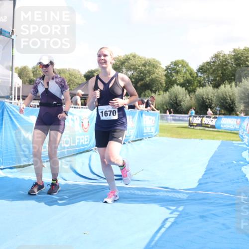 25.08.2024 - Elbe Triathlon Hamburg H.Heesch http://msf.ph/oto/6879975 25.08.2024 12:20:33 Ziel 504, 1670 meine-sportfotos.de