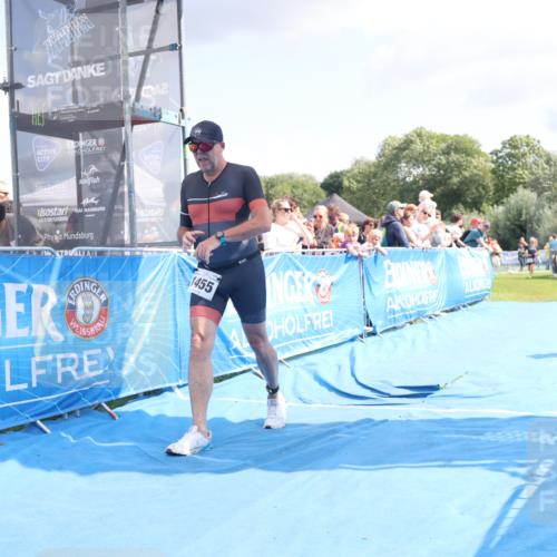 25.08.2024 - Elbe Triathlon Hamburg H.Heesch http://msf.ph/oto/6879979 25.08.2024 11:52:42 Ziel 483, 1455, 1558, 1562 meine-sportfotos.de