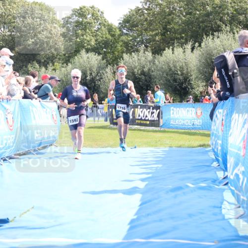 25.08.2024 - Elbe Triathlon Hamburg H.Heesch http://msf.ph/oto/6879984 25.08.2024 11:52:50 Ziel 1592, 1716 meine-sportfotos.de