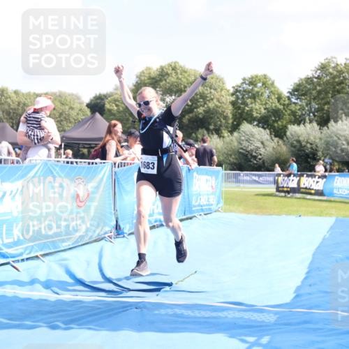 25.08.2024 - Elbe Triathlon Hamburg H.Heesch http://msf.ph/oto/6879991 25.08.2024 12:21:08 Ziel 1683 meine-sportfotos.de