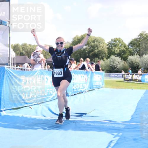 25.08.2024 - Elbe Triathlon Hamburg H.Heesch http://msf.ph/oto/6880003 25.08.2024 12:21:08 Ziel 1683 meine-sportfotos.de