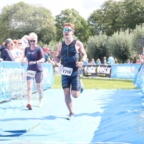25.08.2024 - Elbe Triathlon Hamburg H.Heesch http://msf.ph/oto/6880007 25.08.2024 11:52:51 Ziel 1592, 1716 meine-sportfotos.de