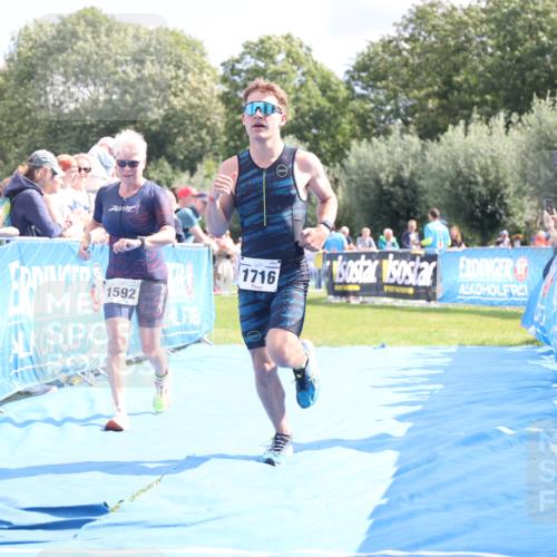 25.08.2024 - Elbe Triathlon Hamburg H.Heesch http://msf.ph/oto/6880009 25.08.2024 11:52:51 Ziel 1592, 1716 meine-sportfotos.de