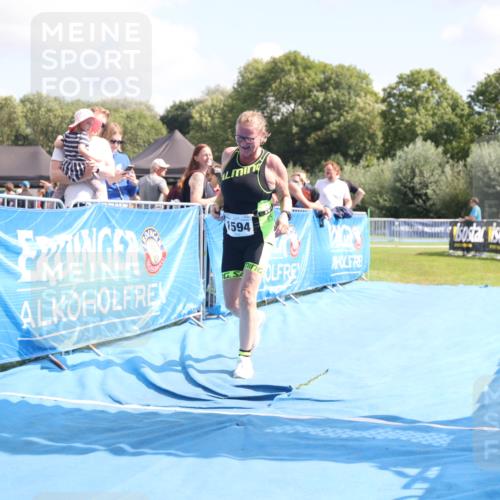25.08.2024 - Elbe Triathlon Hamburg H.Heesch http://msf.ph/oto/6880020 25.08.2024 12:21:48 Ziel 1594 meine-sportfotos.de