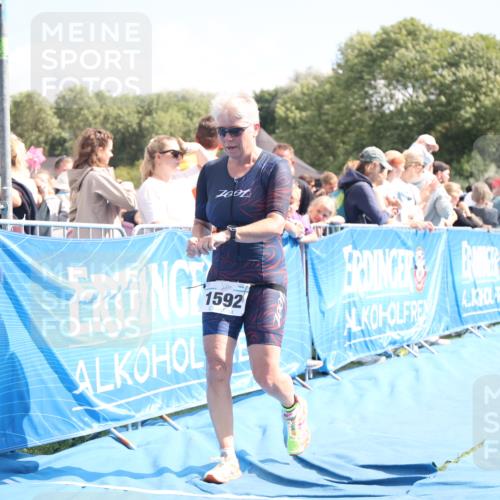 25.08.2024 - Elbe Triathlon Hamburg H.Heesch http://msf.ph/oto/6880039 25.08.2024 11:52:53 Ziel 1465, 1592, 1716 meine-sportfotos.de
