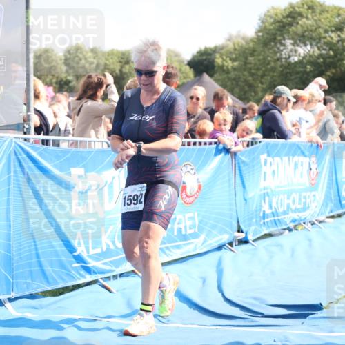 25.08.2024 - Elbe Triathlon Hamburg H.Heesch http://msf.ph/oto/6880058 25.08.2024 11:52:54 Ziel 1465, 1592, 1716 meine-sportfotos.de
