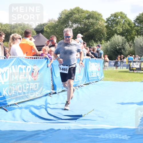 25.08.2024 - Elbe Triathlon Hamburg H.Heesch http://msf.ph/oto/6880066 25.08.2024 11:53:01 Ziel 1465 meine-sportfotos.de