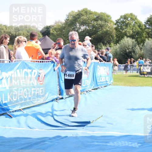 25.08.2024 - Elbe Triathlon Hamburg H.Heesch http://msf.ph/oto/6880067 25.08.2024 11:53:01 Ziel 1465 meine-sportfotos.de