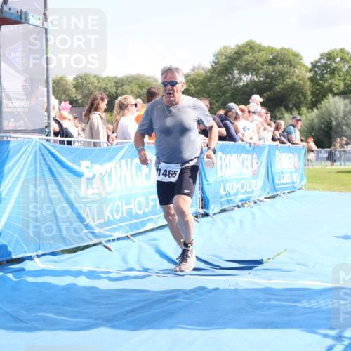 25.08.2024 - Elbe Triathlon Hamburg H.Heesch http://msf.ph/oto/6880085 25.08.2024 11:53:01 Ziel 1465 meine-sportfotos.de