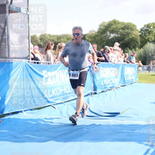 25.08.2024 - Elbe Triathlon Hamburg H.Heesch http://msf.ph/oto/6880089 25.08.2024 11:53:02 Ziel 1465 meine-sportfotos.de