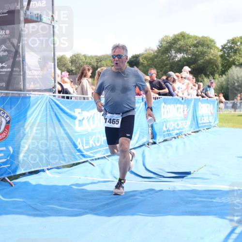25.08.2024 - Elbe Triathlon Hamburg H.Heesch http://msf.ph/oto/6880092 25.08.2024 11:53:02 Ziel 1465 meine-sportfotos.de