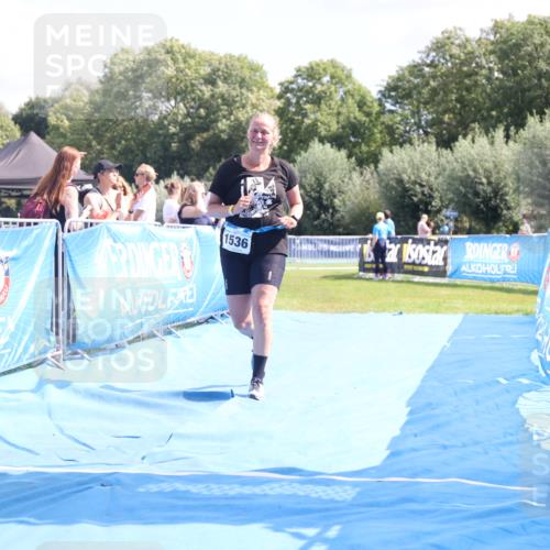 25.08.2024 - Elbe Triathlon Hamburg H.Heesch http://msf.ph/oto/6880115 25.08.2024 12:22:59 Ziel 1536 meine-sportfotos.de