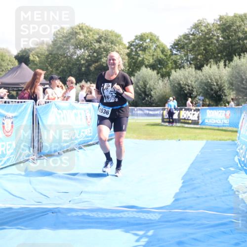 25.08.2024 - Elbe Triathlon Hamburg H.Heesch http://msf.ph/oto/6880121 25.08.2024 12:22:59 Ziel 1536 meine-sportfotos.de