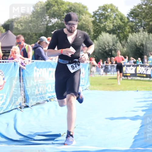 25.08.2024 - Elbe Triathlon Hamburg H.Heesch http://msf.ph/oto/6880130 25.08.2024 11:53:11 Ziel 579, 1519 meine-sportfotos.de