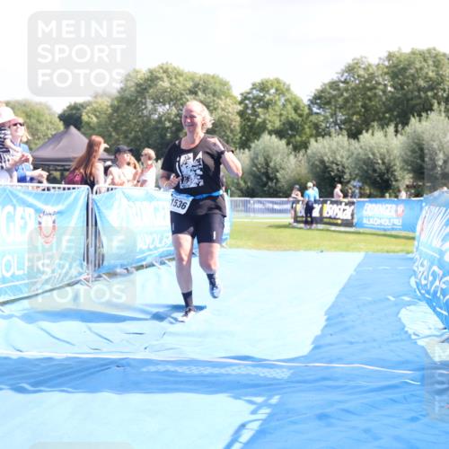 25.08.2024 - Elbe Triathlon Hamburg H.Heesch http://msf.ph/oto/6880131 25.08.2024 12:23:00 Ziel 1536 meine-sportfotos.de