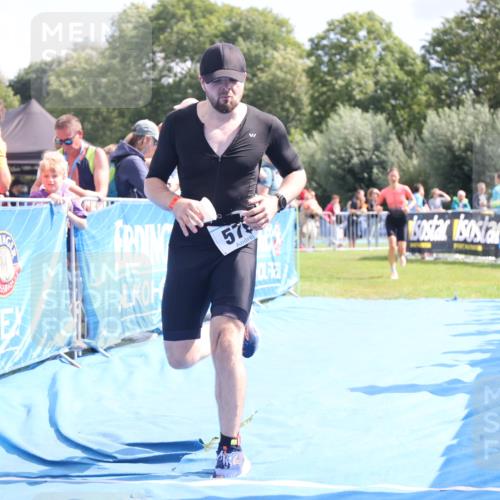 25.08.2024 - Elbe Triathlon Hamburg H.Heesch http://msf.ph/oto/6880132 25.08.2024 11:53:11 Ziel 579, 1519 meine-sportfotos.de