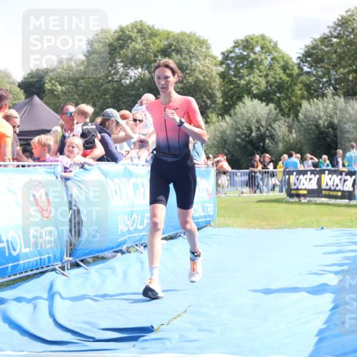 25.08.2024 - Elbe Triathlon Hamburg H.Heesch http://msf.ph/oto/6880148 25.08.2024 11:53:15 Ziel 579, 1519 meine-sportfotos.de