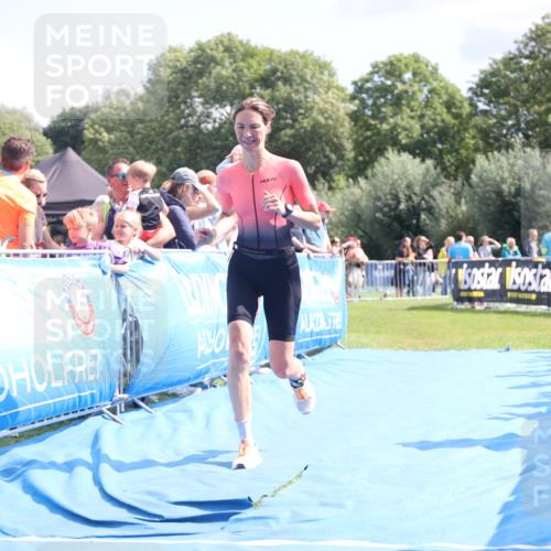 25.08.2024 - Elbe Triathlon Hamburg H.Heesch http://msf.ph/oto/6880152 25.08.2024 11:53:16 Ziel 579, 1519 meine-sportfotos.de