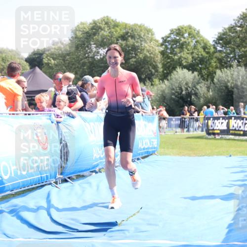 25.08.2024 - Elbe Triathlon Hamburg H.Heesch http://msf.ph/oto/6880154 25.08.2024 11:53:16 Ziel 579, 1519 meine-sportfotos.de