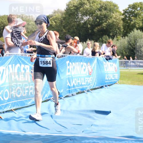 25.08.2024 - Elbe Triathlon Hamburg H.Heesch http://msf.ph/oto/6880164 25.08.2024 12:23:12 Ziel 1584 meine-sportfotos.de