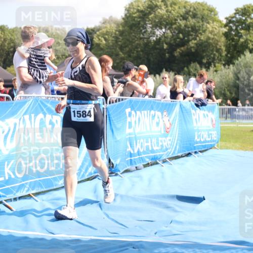 25.08.2024 - Elbe Triathlon Hamburg H.Heesch http://msf.ph/oto/6880166 25.08.2024 12:23:12 Ziel 1584 meine-sportfotos.de