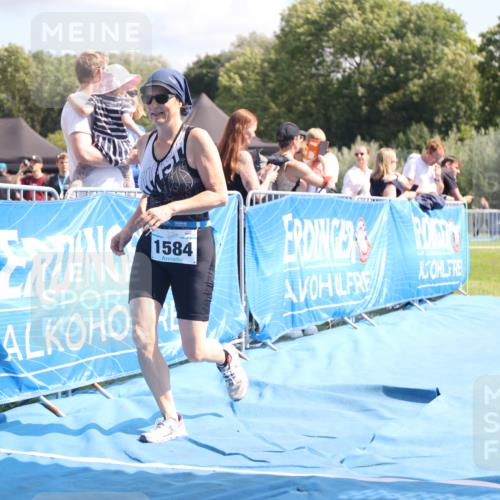 25.08.2024 - Elbe Triathlon Hamburg H.Heesch http://msf.ph/oto/6880170 25.08.2024 12:23:12 Ziel 1584 meine-sportfotos.de