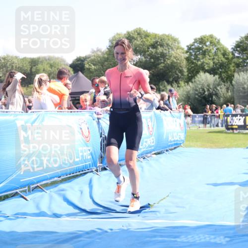 25.08.2024 - Elbe Triathlon Hamburg H.Heesch http://msf.ph/oto/6880171 25.08.2024 11:53:16 Ziel 579, 1519 meine-sportfotos.de