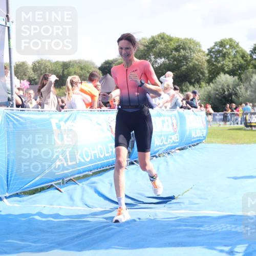 25.08.2024 - Elbe Triathlon Hamburg H.Heesch http://msf.ph/oto/6880179 25.08.2024 11:53:16 Ziel 579, 1519 meine-sportfotos.de