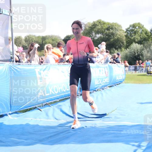 25.08.2024 - Elbe Triathlon Hamburg H.Heesch http://msf.ph/oto/6880181 25.08.2024 11:53:16 Ziel 579, 1519 meine-sportfotos.de