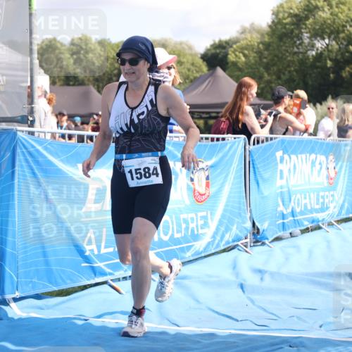 25.08.2024 - Elbe Triathlon Hamburg H.Heesch http://msf.ph/oto/6880187 25.08.2024 12:23:12 Ziel 1584 meine-sportfotos.de