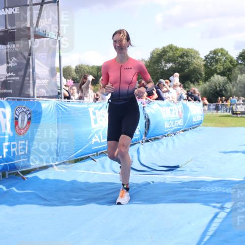 25.08.2024 - Elbe Triathlon Hamburg H.Heesch http://msf.ph/oto/6880193 25.08.2024 11:53:17 Ziel 579, 1519 meine-sportfotos.de