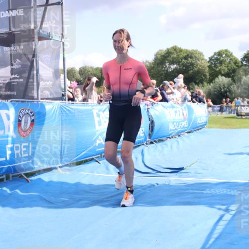 25.08.2024 - Elbe Triathlon Hamburg H.Heesch http://msf.ph/oto/6880195 25.08.2024 11:53:17 Ziel 579, 1519 meine-sportfotos.de